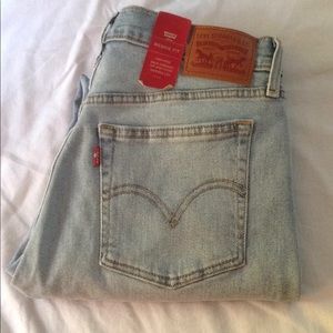 Levi Strauss and Co. Jeans Size 28